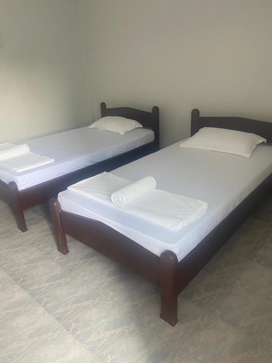 Albatross Guesthouse @ Thungwualaen Beach Pathiu Eksteriør billede